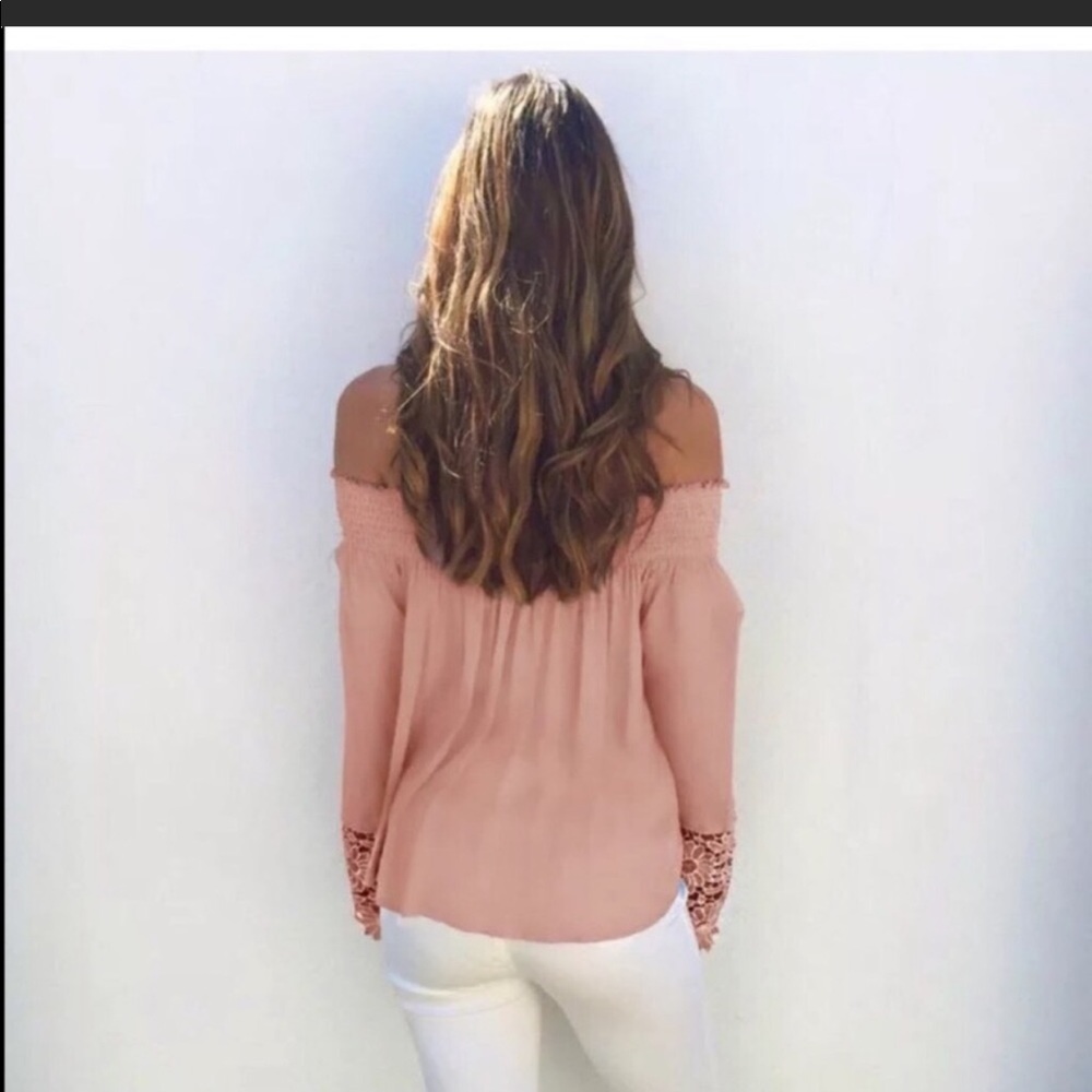HP🎉XLP Peach Off Shoulder Blouse - Picture 3 of 4